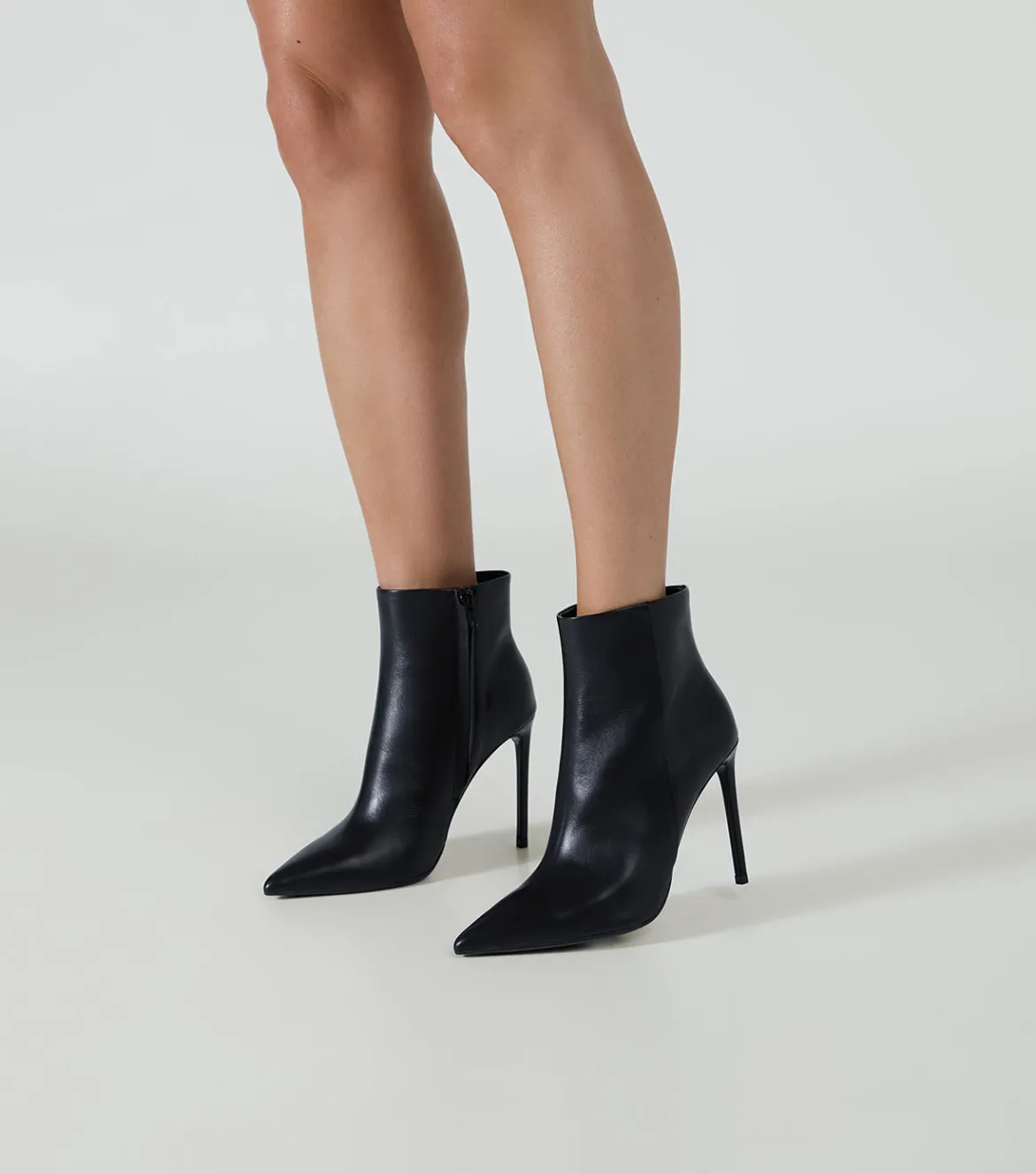 Amar Black Venice