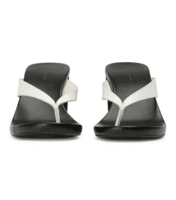 Avanti Milk Capretto/Black Suede