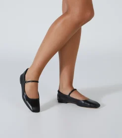 Bambi Black Venice