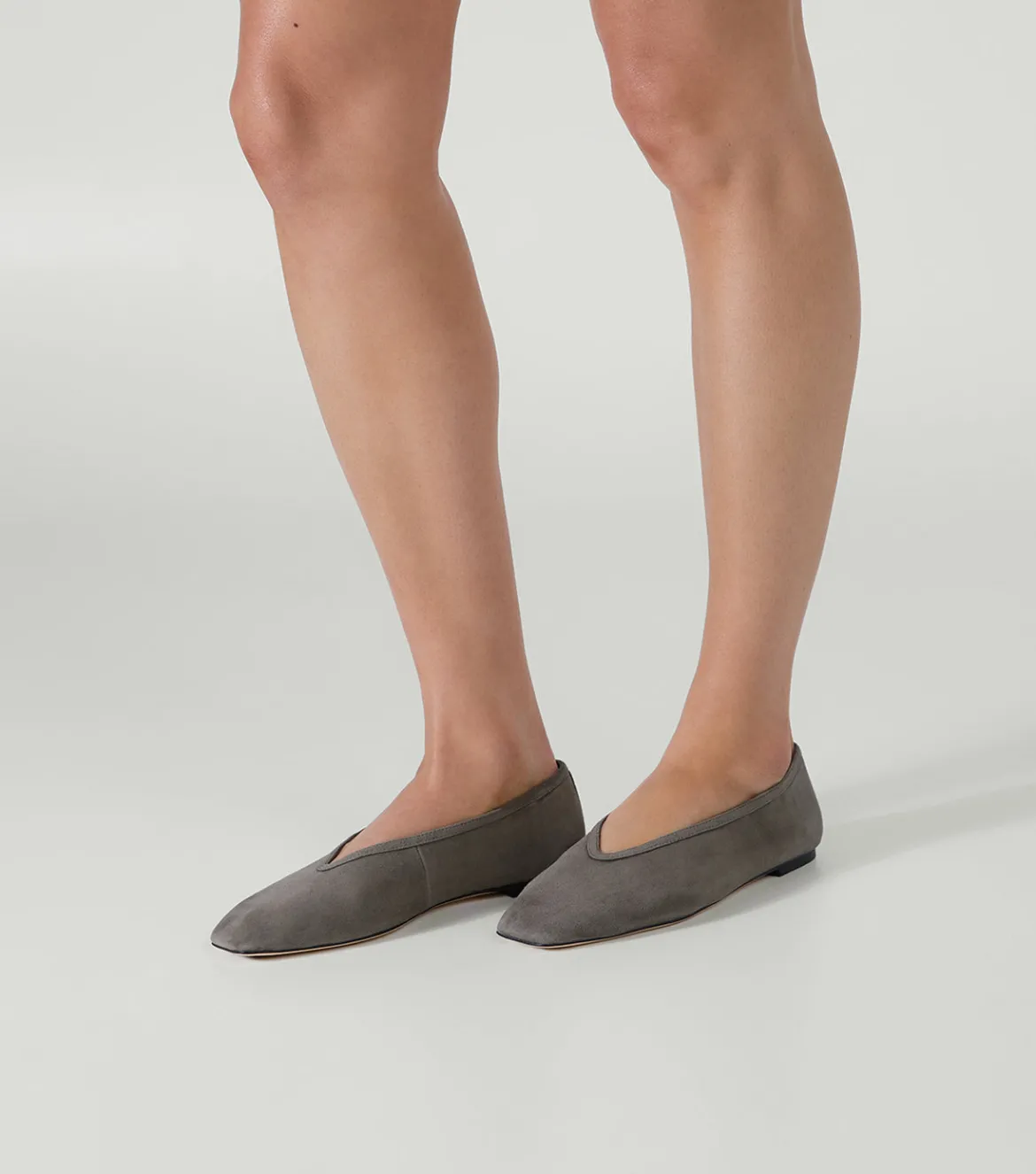 Bianca Cemento Suede