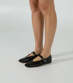 Bobbi Black Venice