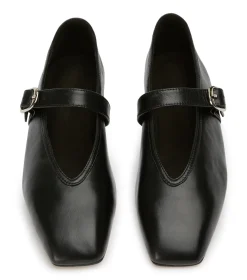 Bobbi Black Venice