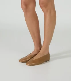Brash Tan Vintage