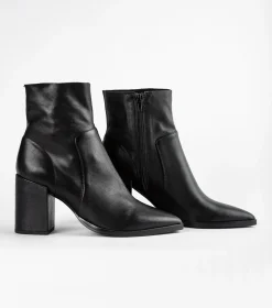 Brazen Black Luxe