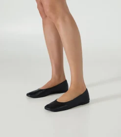 Celeste Black Nappa