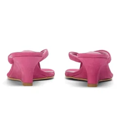 Edgy Fuchsia Nubuck