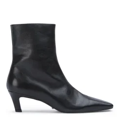 Estelle Black Vintage