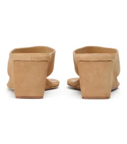 Swift Wheat Suede