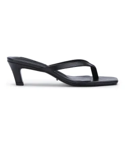 Topaz Black Como